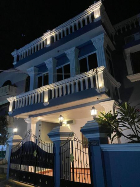 Le Pondy Beachside